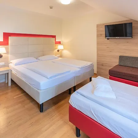 Отель Eder Мюнхен