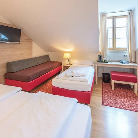 Eder Hotel 3*