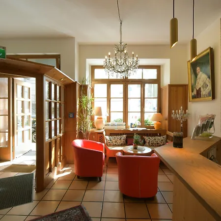 Eder Hotel 3*